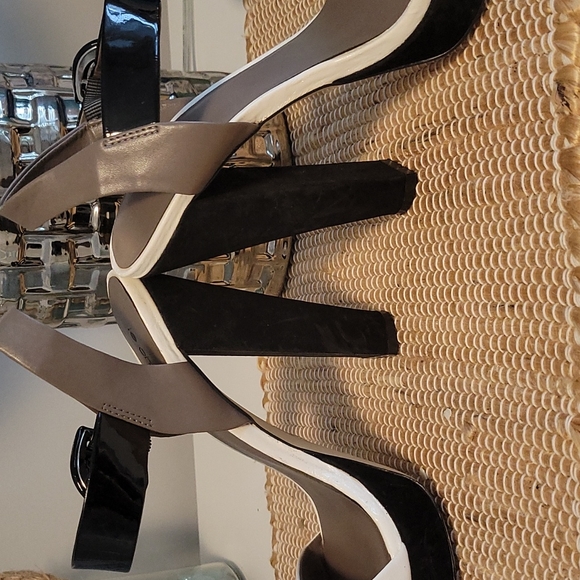 Shoes - Picture 2 of 16